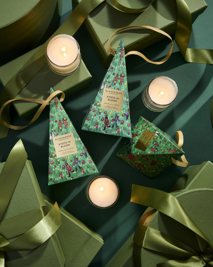 Glass House 1.06 Christmas Bauble Candle